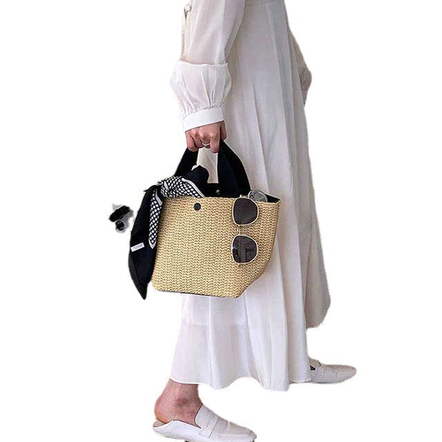 Retro Woven Straw Bag – Chic & Casual
