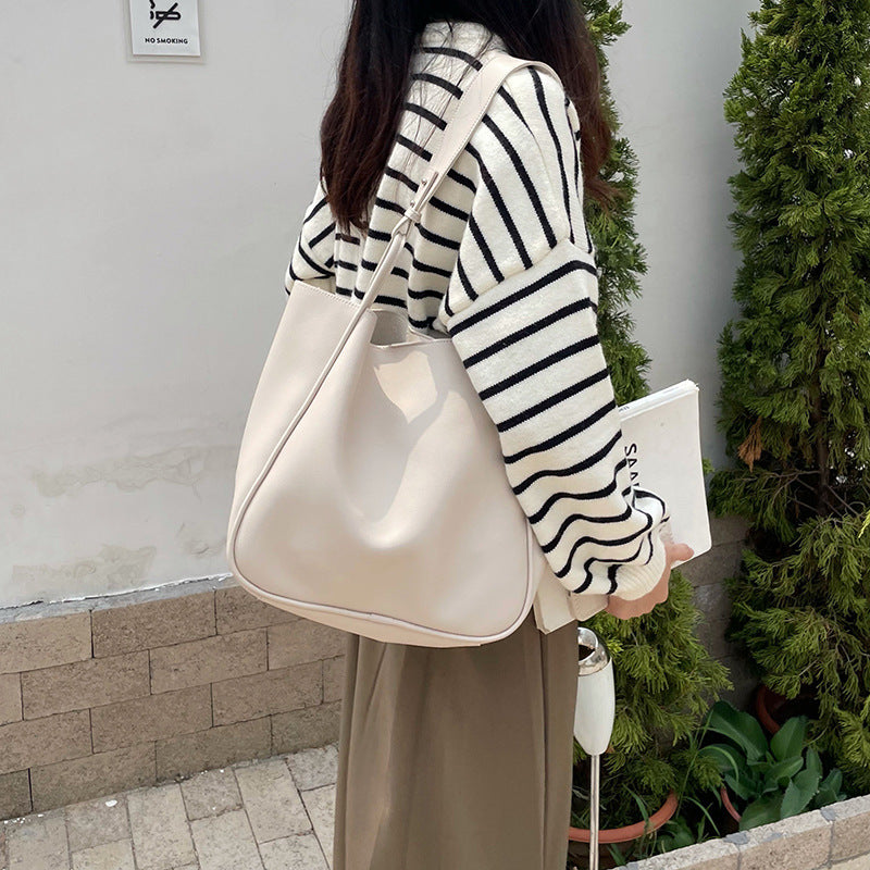 Retro Large-Capacity Commuter Tote – Versatile & Stylish