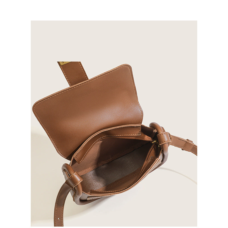 Winter Crocodile Pattern Saddle Bag – Stylish & Versatile